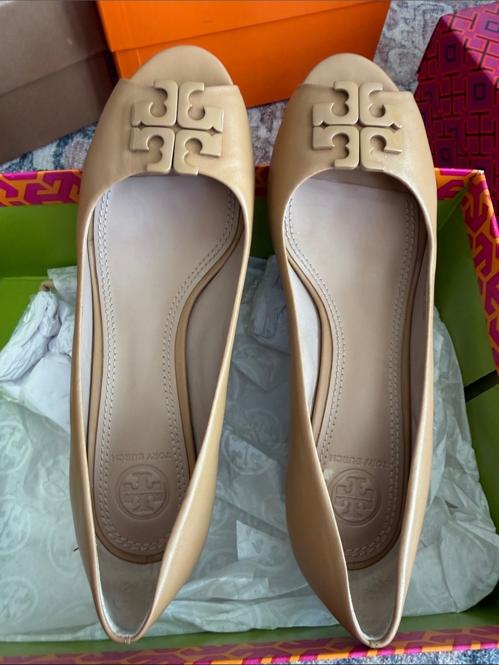 Tory Burch Nude/Tan Logo Ballet Flats